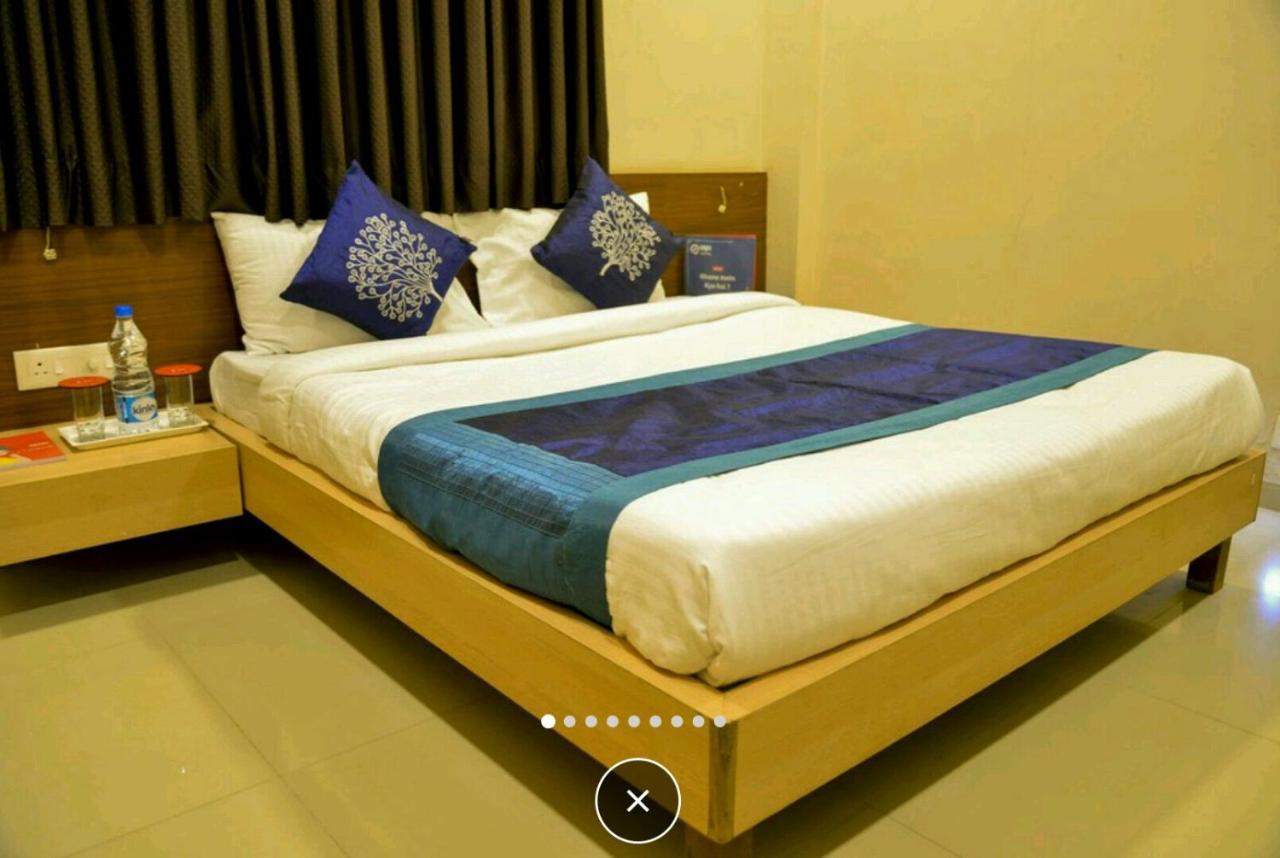 Hotel Midtown Inn Nashik Exterior photo