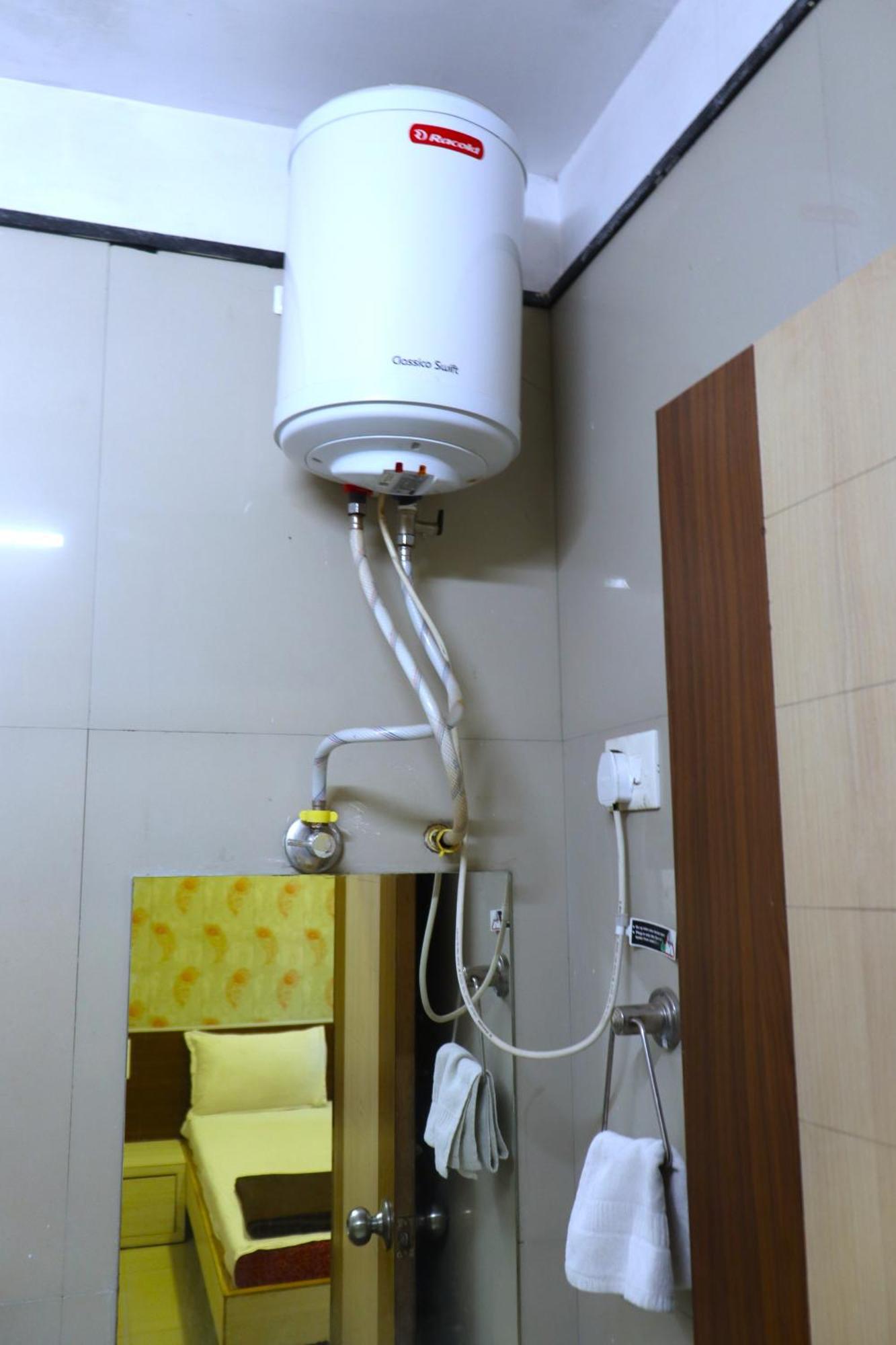 Hotel Midtown Inn Nashik Exterior photo