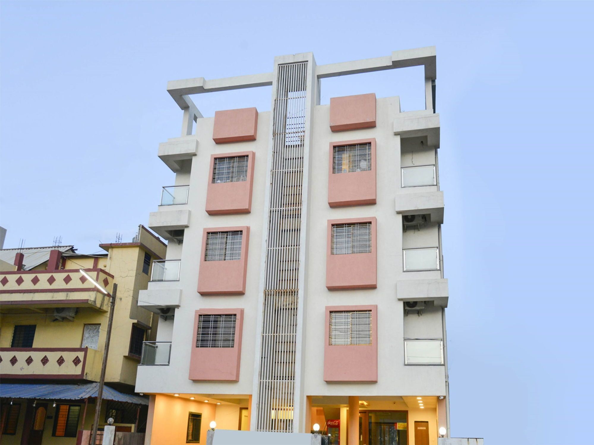 Hotel Midtown Inn Nashik Exterior photo